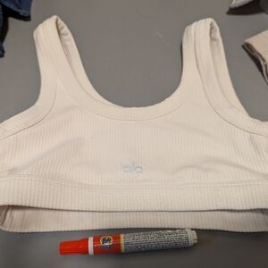 Alo Yoga Sports Bra White